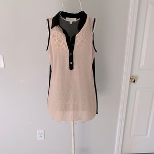 Collared Sleeveless Blouse